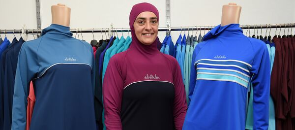 Женщина в буркине, архивное фото - Sputnik Таджикистан