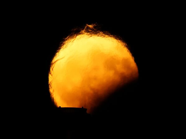 Лунное затмение на Мальте, архивное фото - Sputnik Таджикистан