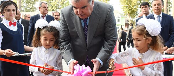 Ифтитоҳи бинои нави мактаб дар ноҳияи Абдураҳмони Ҷомӣ - Sputnik Тоҷикистон