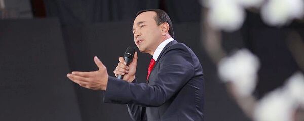 Народный артист Узбекистана Озодбек Назарбеков, архивное фото Народный артист Узбекистана Озодбек Назарбеков, архивное фото - Sputnik Таджикистан