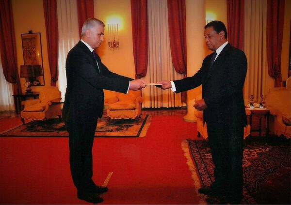 Супоридани эътимодномаи сафири тоҷик ба раисҷумҳури Эфиопия - Sputnik Тоҷикистон