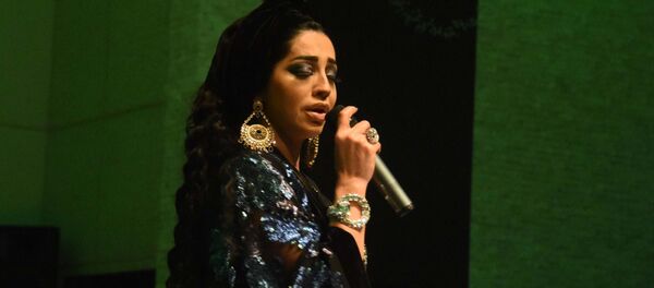 Шабнами Сурайё - таджикская эстрадная певица, архивное фото Шабнами Сурайё - таджикская эстрадная певица, архивное фото - Sputnik Тоҷикистон