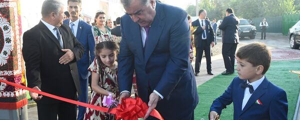 Открытие новой школы в Хатлоской области Открытие новой школы в Хатлоской области - Sputnik Тоҷикистон