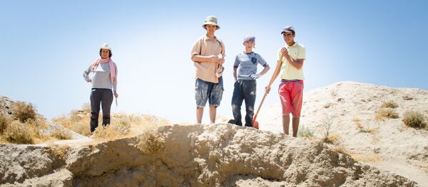 Археологи из Санкт-Петербурга в Пенджикенте, архивное фото - Sputnik Таджикистан