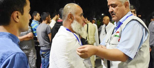 Паломники из Таджикистана отправляются в хадж - Sputnik Тоҷикистон