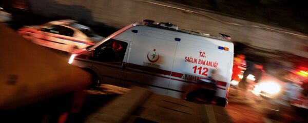 Автомобиль скорой помощи в Турции, архивное фото - Sputnik Таджикистан