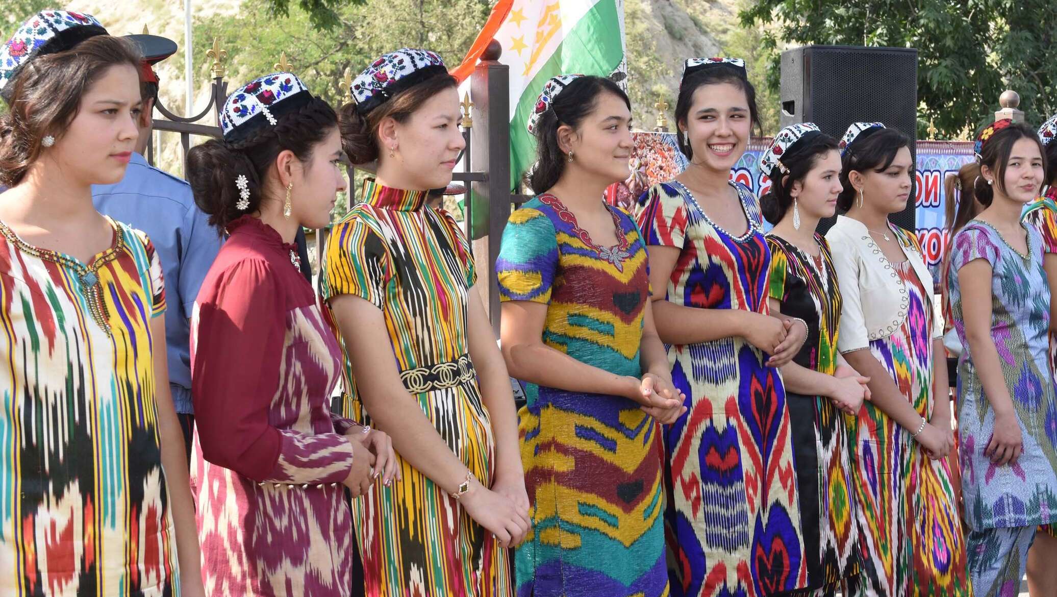 Таджикский платья