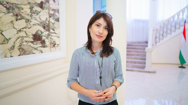 Лилия Гаджиева, учитель химии из республики Дагестан - Sputnik Таджикистан
