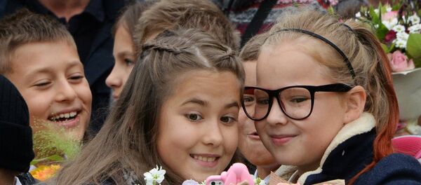 Школьники, архивное фото Школьники, архивное фото - Sputnik Таджикистан