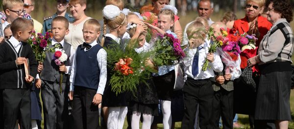 Начало учебного года в школах России Начало учебного года в школах России - Sputnik Таджикистан