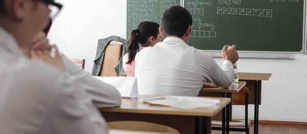 Сдача ЕГЭ , архивное фото Сдача ЕГЭ , архивное фото - Sputnik Тоҷикистон