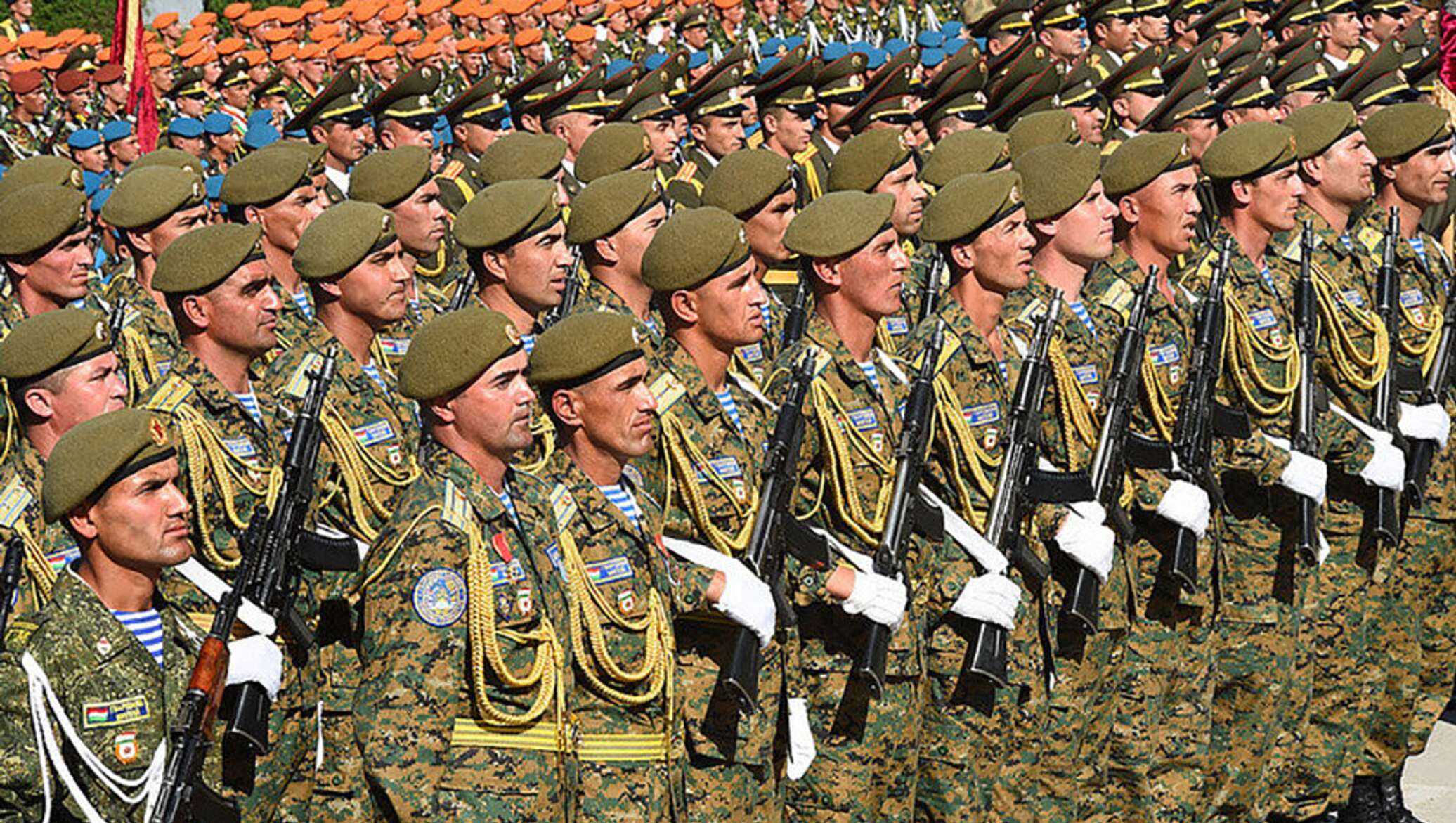 Харби точикистон. Таджикистан артиши Милли. Эмомали Рахмон артиши Милли. Парад артиши Милли. Артиши Милли Душанбе