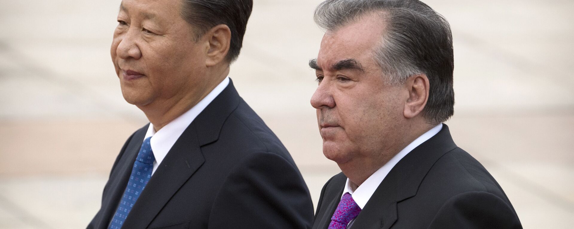 Председатель Китая Си Цзиньпин и президент Таджикистана Эмомали Рахмон в Пекине - Sputnik Таджикистан, 1920, 15.02.2021