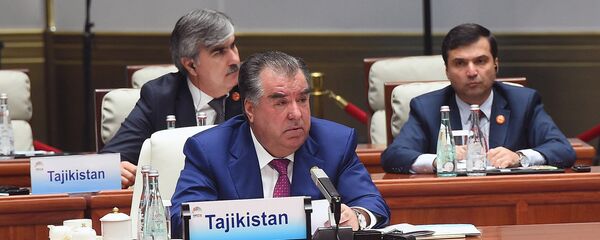 Президент Таджикистана Эмомали Рахмон на саммите лидеров БРИКС - Sputnik Тоҷикистон