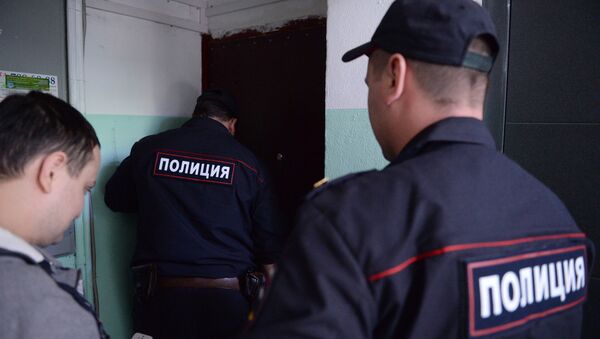 Полиция в квартире - Sputnik Таджикистан
