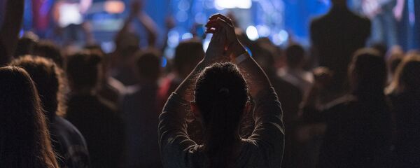 Концерт Иранского певца Andy в Москве - Sputnik Тоҷикистон