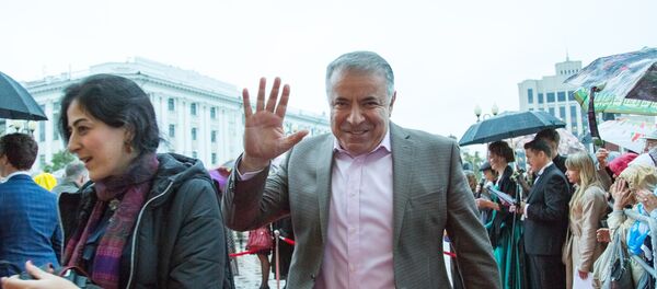 Таджикский режиссер Сафарбек Солиев Таджикский режиссер Сафарбек Солиев - Sputnik Таджикистан