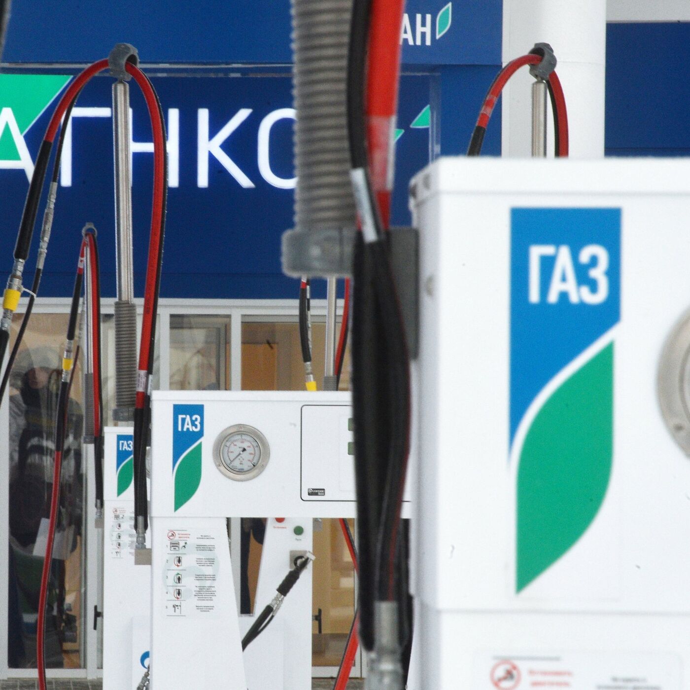 На автозаправках Согда снова изменились цены на горючее