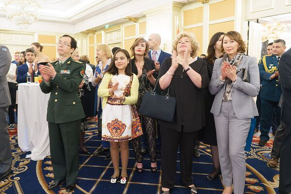 Посольство Таджикистана в Москве дало прием в честь Дня независимости. - Sputnik Таджикистан