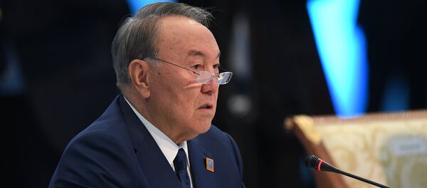 Нурсултан Назарбаев, архивное фото Нурсултан Назарбаев, архивное фото - Sputnik Таджикистан