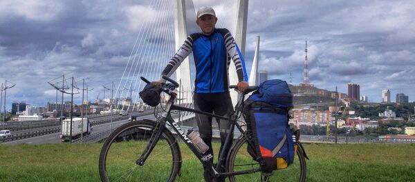 Велопутешественник Алексей Самбуров, архивное фото - Sputnik Таджикистан