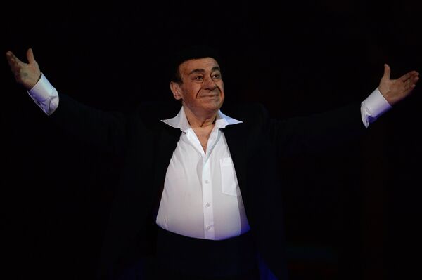 Оперный певец Зураб Соткилава, архивное фото Оперный певец Зураб Соткилава, архивное фото - Sputnik Тоҷикистон