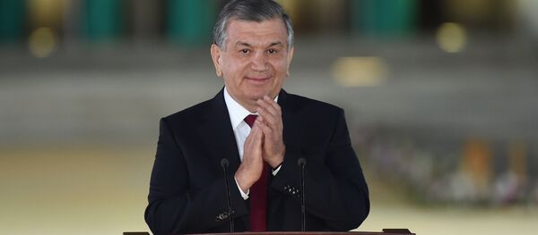 Президент Узюекистана Шавкат Мирзиёева на торжественной церемонии открытия одиннадцатого международного музыкального фестиваля “Шарк тароналари” Президент Узюекистана Шавкат Мирзиёева на торжественной церемонии открытия одиннадцатого международного музыкального фестиваля “Шарк тароналари” - Sputnik Таджикистан