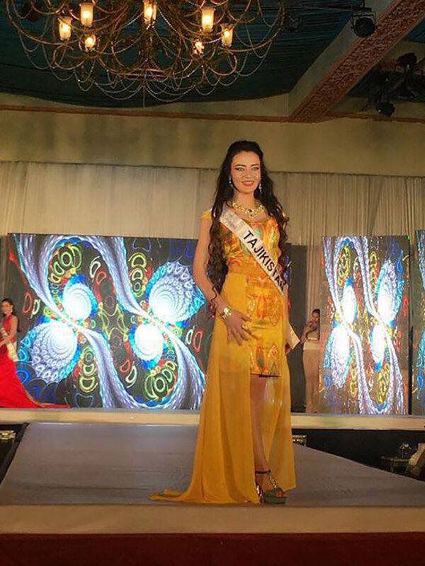 Садорат Маматкулова на конкурсе красоты в Индии Самое красивое лицо мира - 2017 - Sputnik Тоҷикистон