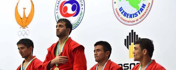 Акмалиддин Каримов - чемпион Азиатских игр Ашхабад 2017 по самбо - Sputnik Тоҷикистон