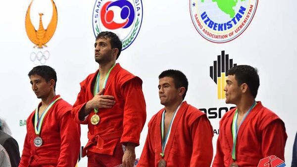 Акмалиддин Каримов - чемпион Азиатских игр по самбо, Ашхабад 2017 - Sputnik Таджикистан