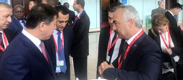 Встреча Рахимзоды Рамазона Хамро с делегацией Турецкой Республики во главе с Мехметом Эрсом Встреча Рахимзоды Рамазона Хамро с делегацией Турецкой Республики во главе с Мехметом Эрсом - Sputnik Таджикистан