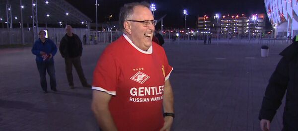 Как британских футбольных болельщиков встретили в России - Sputnik Таджикистан