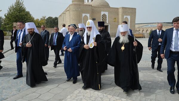 Патриарх Кирилл посетил Бухару - Sputnik Таджикистан