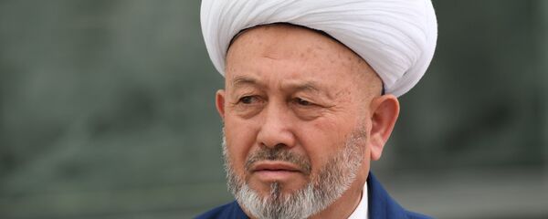 Муфтий Узбекистана Усмонхон Алимов, архивное фото - Sputnik Тоҷикистон