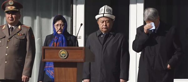 Я видел в Джумакадырове будущего президента — речь Атамбаева на панихиде - Sputnik Тоҷикистон