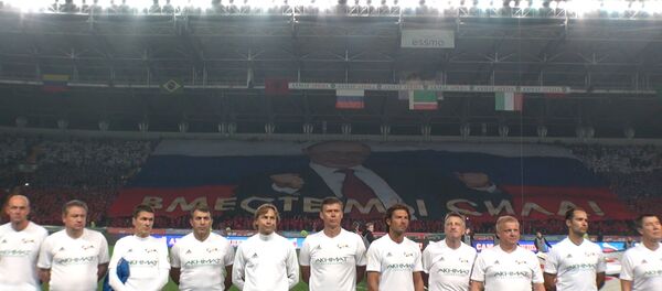 СПУТНИК_Рамзан Кадыров посвятил матч ветеранов футбола 65-летию Путина - Sputnik Таджикистан