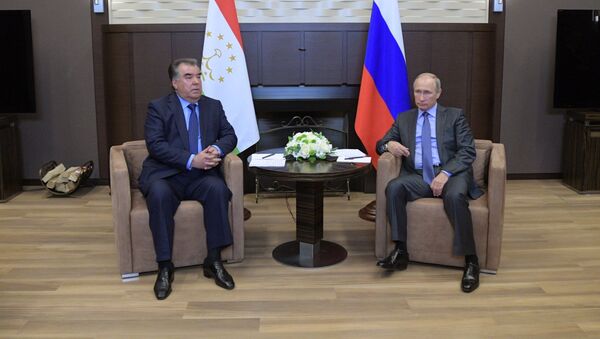 Встреча президента РФ В. Путина с президентом Таджикистана Э. Рахмоном - Sputnik Тоҷикистон