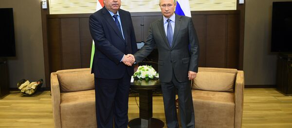 Дидори Эмомалӣ Раҳмон ва Владимир Путин - Sputnik Тоҷикистон