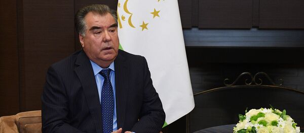 Президент Республики Таджикистан Эмомали Рахмон Президент Республики Таджикистан Эмомали Рахмон - Sputnik Тоҷикистон