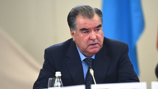Президент РТ Эмомали Рахмон в Сочи - Sputnik Таджикистан