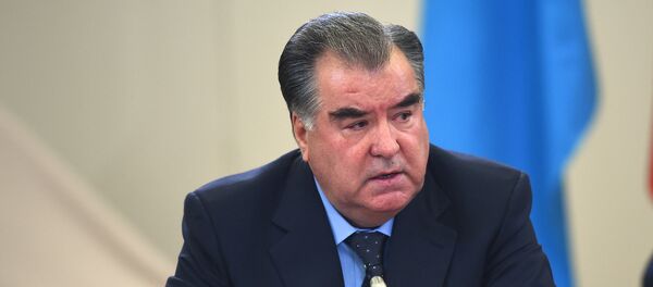 Президент РТ Эмомали Рахмон в Сочи - Sputnik Тоҷикистон