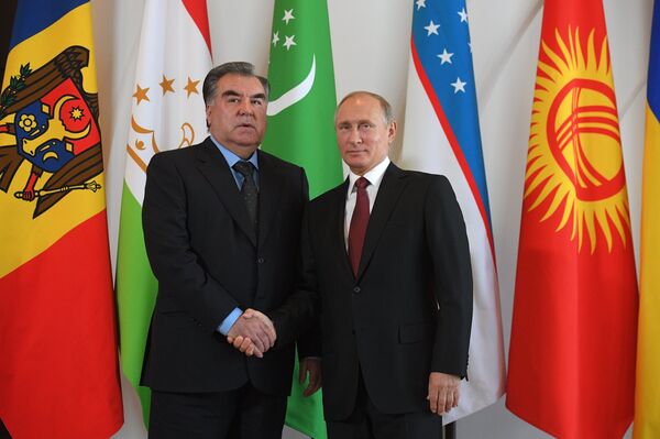 Ҷашнҳои рӯзи 15 август дар Тоҷикистон ва ҷаҳон  - Sputnik Тоҷикистон