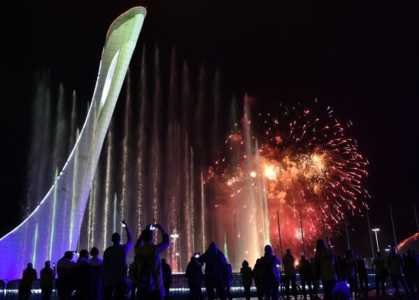 Церемония открытия XIX Всемирного фестиваля молодёжи и студентов Церемония открытия XIX Всемирного фестиваля молодёжи и студентов - Sputnik Таджикистан