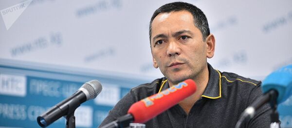 Кандидат в президенты КР Омурбек Бабанов. Архивное фото Кандидат в президенты КР Омурбек Бабанов. Архивное фото - Sputnik Таджикистан