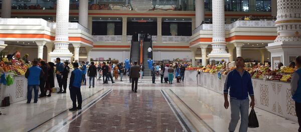 Рынок Мехргон, архивное фото Рынок Мехргон, архивное фото - Sputnik Таджикистан