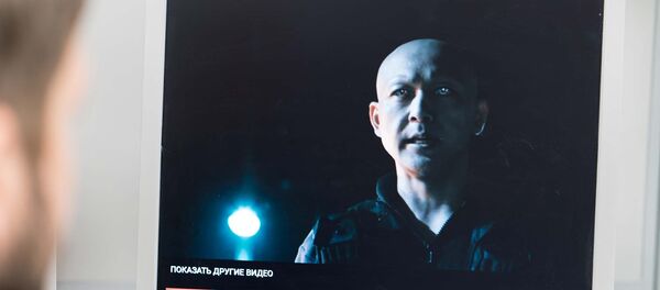 Просмотр на экране трейлера Японского фильма Буря отважных Просмотр на экране трейлера Японского фильма Буря отважных - Sputnik Таджикистан