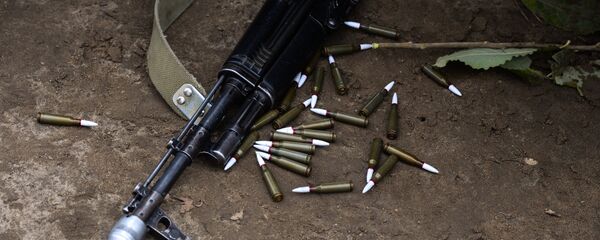 Автомат Калашникова, архивное фото - Sputnik Тоҷикистон