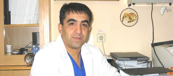 Доктор Абдумалик Саломов, архивеное фото - Sputnik Тоҷикистон