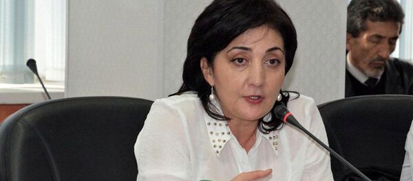 Аналитик из Душанбе Лола Олимова, архивное фото Аналитик из Душанбе Лола Олимова, архивное фото - Sputnik Таджикистан