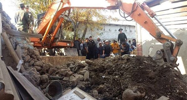 Последствия обрушения дома по улице Памир в Оше - Sputnik Таджикистан